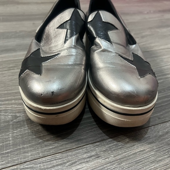 Stella McCartney Silver/Black Faux Leather Binx Star Slip On Sneakers Size 11 - Picture 4 of 8